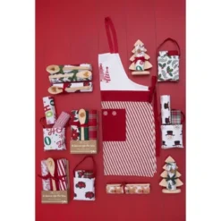 C&F Home Snowman Plaid Towel & Gift Bag Bundle Set Of 3 -C&F Home GUEST 6b5f0217 b66b 431a 99fd 4223aef9b195 1